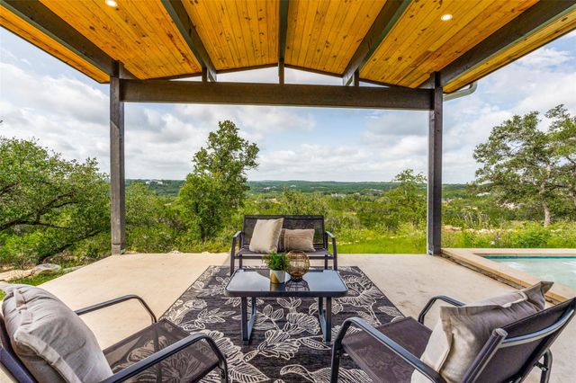 1752 Demi John Bend RD, Canyon Lake, TX 78133