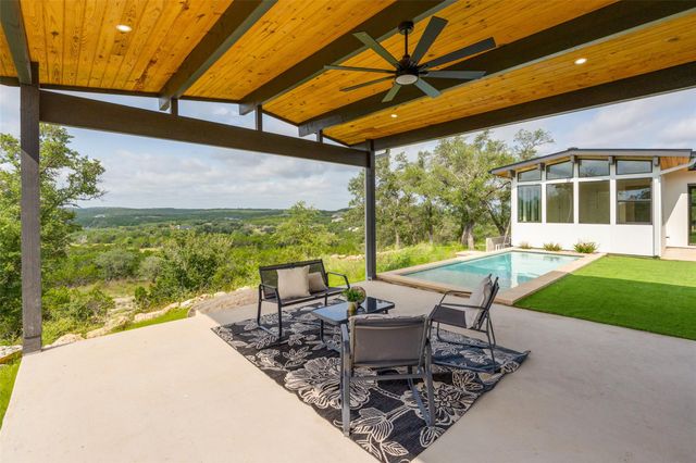 1752 Demi John Bend RD, Canyon Lake, TX 78133