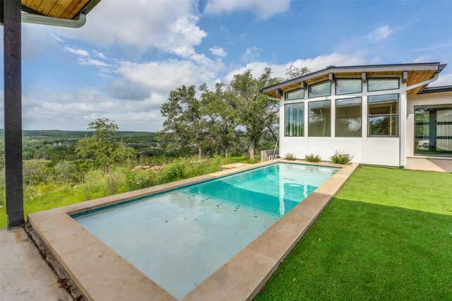 1752 Demi John Bend RD, Canyon Lake, TX 78133