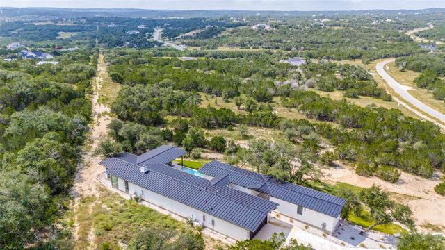 1752 Demi John Bend RD, Canyon Lake, TX 78133