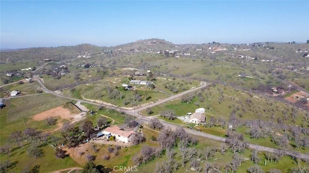 Image 10 of property listing at 9754 Mirasol Way, La Grange, CA 95329