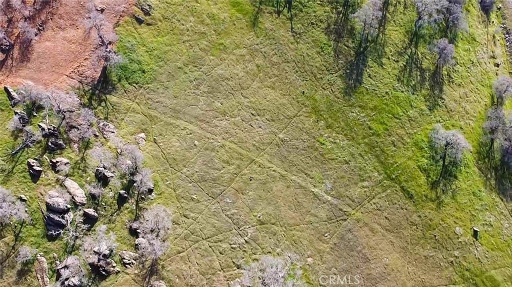 Image 4 of property listing at 9754 Mirasol Way, La Grange, CA 95329