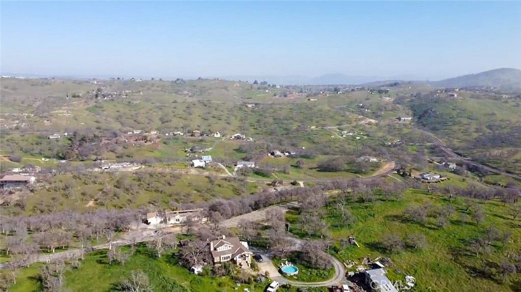 Image 9 of property listing at 9754 Mirasol Way, La Grange, CA 95329