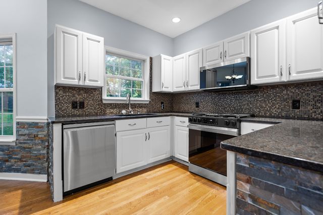 1004 Austin Ct, Nolensville, TN 37135