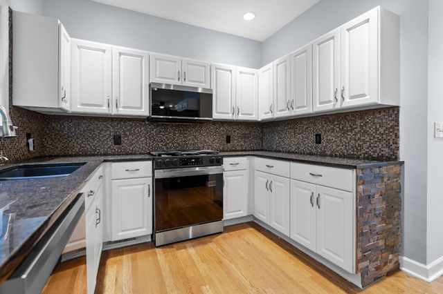 1004 Austin Ct, Nolensville, TN 37135