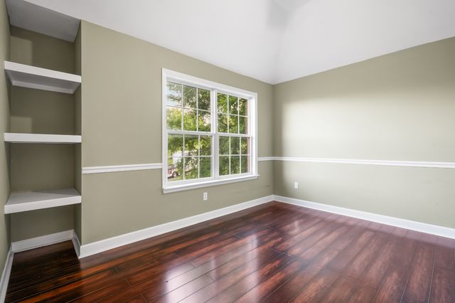 1004 Austin Ct, Nolensville, TN 37135