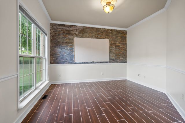 1004 Austin Ct, Nolensville, TN 37135