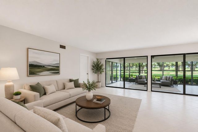 5561 Fairway Park Drive 104, Boynton Beach, FL 33437