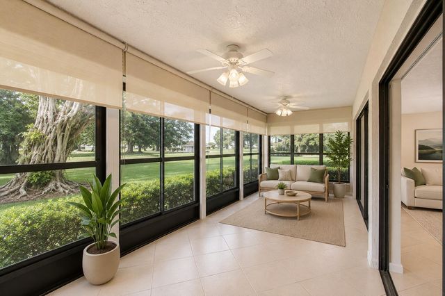 5561 Fairway Park Drive 104, Boynton Beach, FL 33437