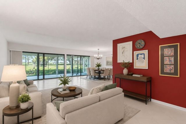 5561 Fairway Park Drive 104, Boynton Beach, FL 33437