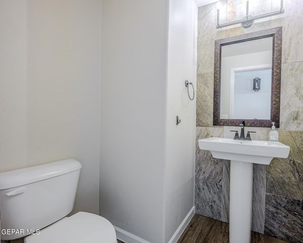 1251 HIDDEN DESERT Lane, El Paso, TX 79912