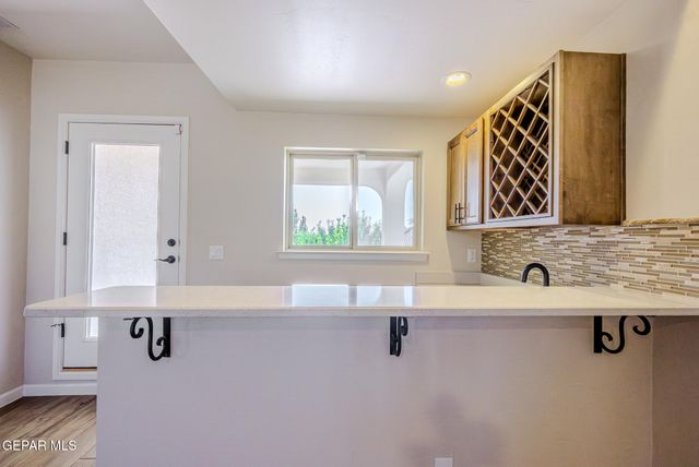 1251 HIDDEN DESERT Lane, El Paso, TX 79912