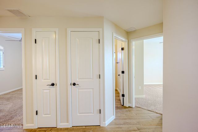 1251 HIDDEN DESERT Lane, El Paso, TX 79912
