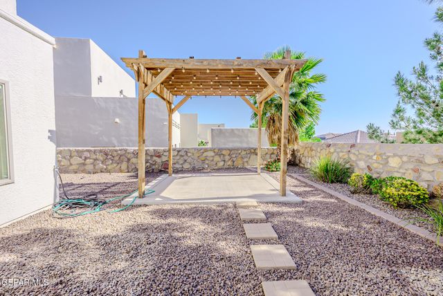 1251 HIDDEN DESERT Lane, El Paso, TX 79912