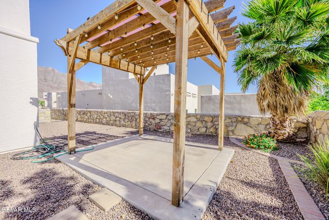 1251 HIDDEN DESERT Lane, El Paso, TX 79912