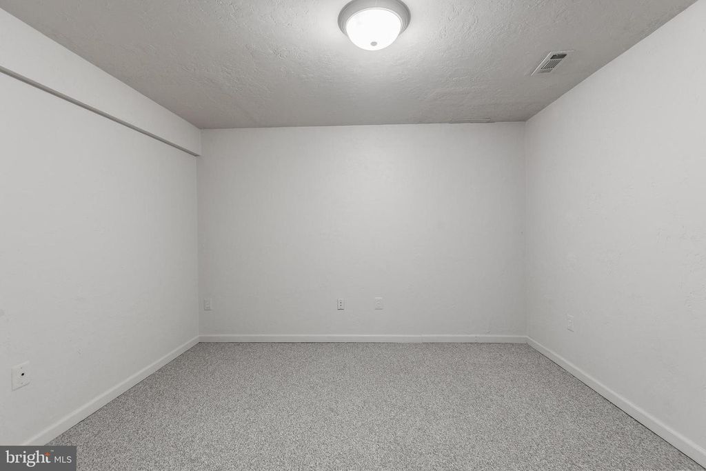 Image 39 of property listing at 30060 FOREST VIEW LN, Mechanicsville, MD 20659