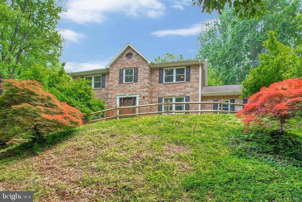 Image 61 of property listing at 30060 FOREST VIEW LN, Mechanicsville, MD 20659