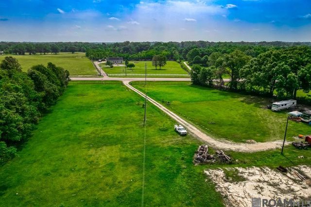 21717 Plank Rd, Zachary, LA 70791