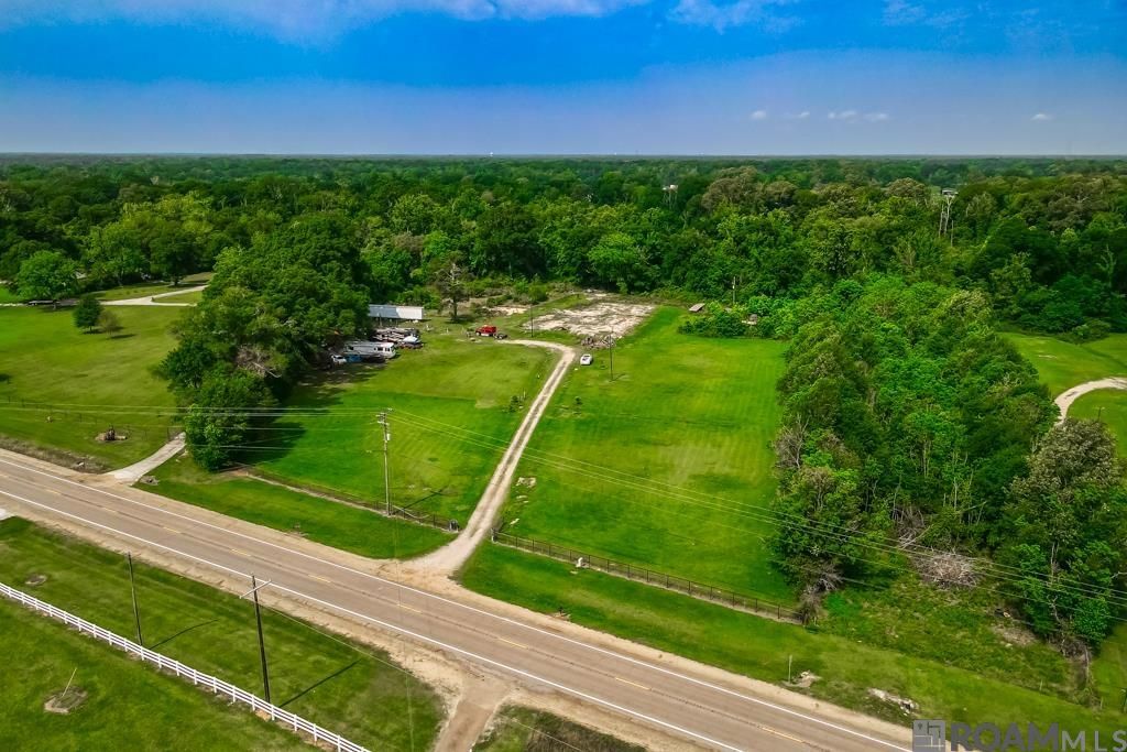 21717 Plank Rd, Zachary, LA 70791