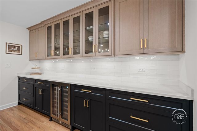 1415 Heatherton Drive, Naperville, IL 60563