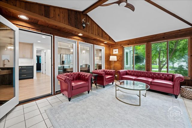 1415 Heatherton Drive, Naperville, IL 60563