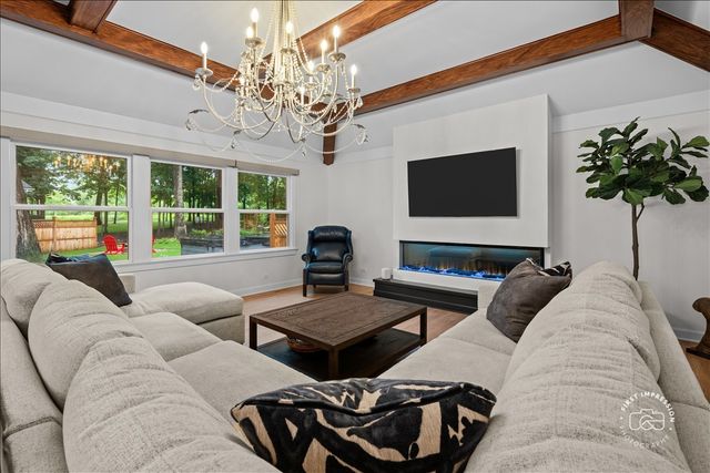 1415 Heatherton Drive, Naperville, IL 60563