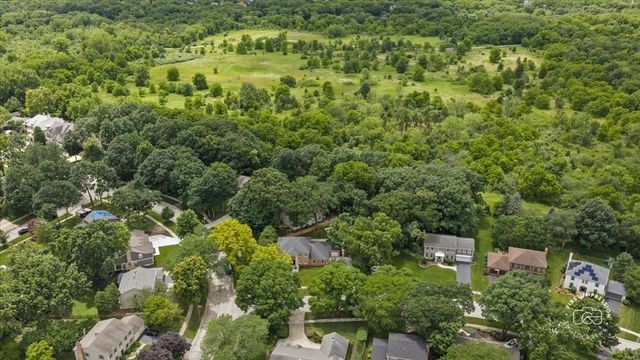 1415 Heatherton Drive, Naperville, IL 60563