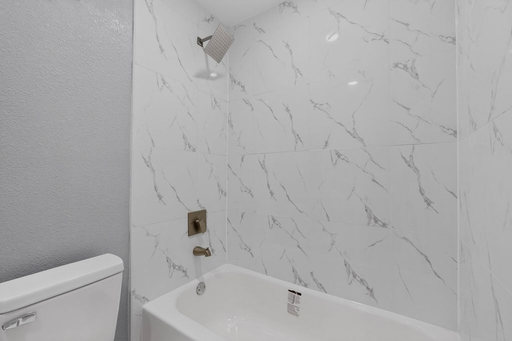 200 Opal Street, Saginaw, TX 76179 — photo 2