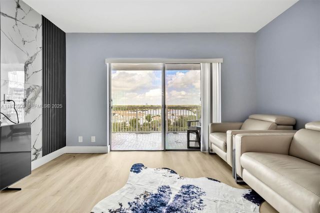 4200 Hillcrest Dr 802, Hollywood, FL 33021