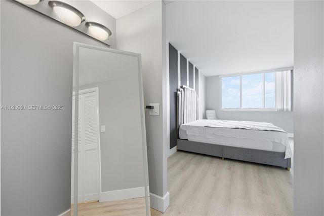 4200 Hillcrest Dr 802, Hollywood, FL 33021