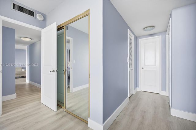 4200 Hillcrest Dr 802, Hollywood, FL 33021