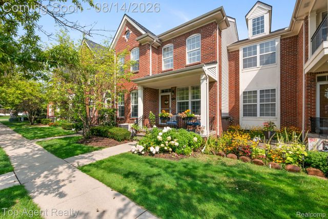 14443 Victoria Drive, Sterling Heights, MI 48313