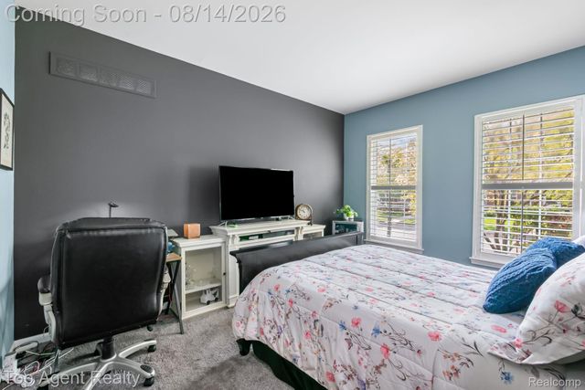 14443 Victoria Drive, Sterling Heights, MI 48313
