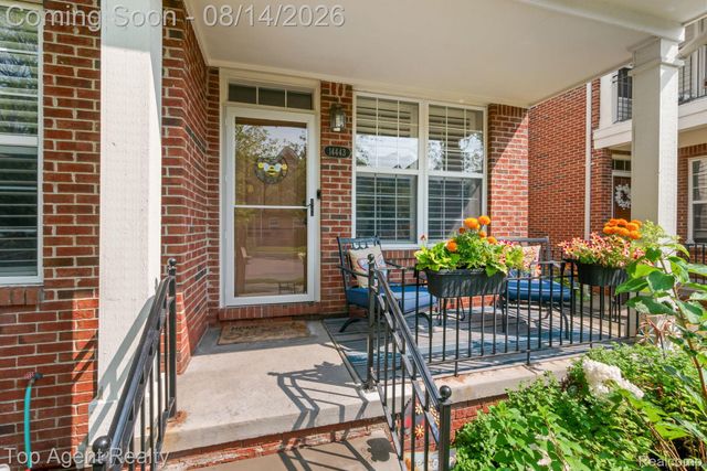14443 Victoria Drive, Sterling Heights, MI 48313