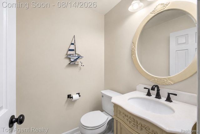 14443 Victoria Drive, Sterling Heights, MI 48313