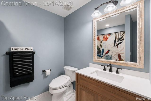 14443 Victoria Drive, Sterling Heights, MI 48313