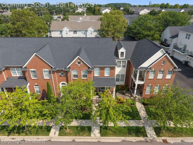 14443 Victoria Drive, Sterling Heights, MI 48313