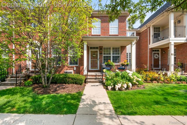 14443 Victoria Drive, Sterling Heights, MI 48313