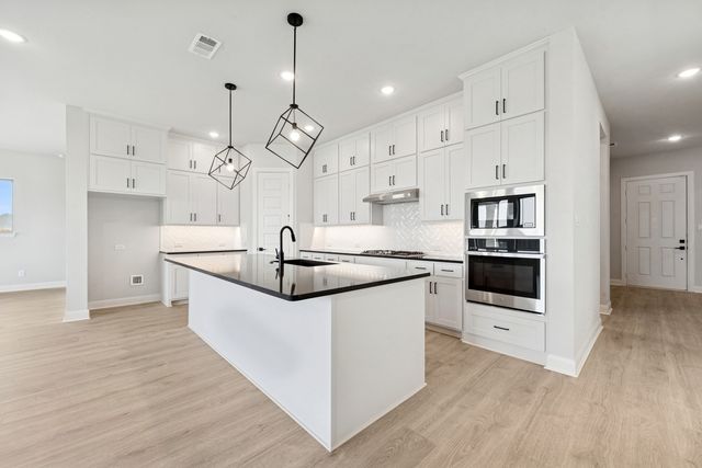 749 Shinnery Oak Way, Waxahachie, TX 75165
