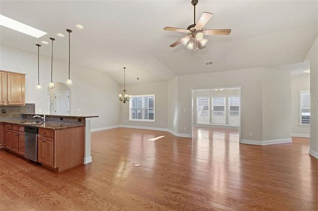 362 Acuba View, Woodstock, GA 30188