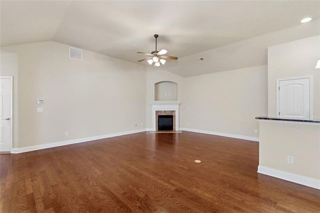 362 Acuba View, Woodstock, GA 30188