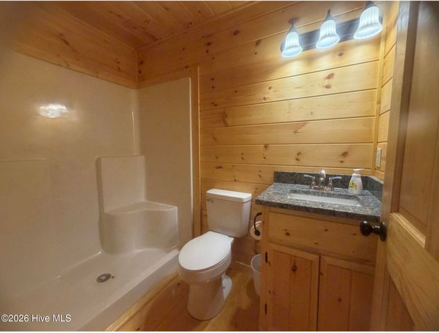 200 Bentley Cove, Murphy, NC 28906