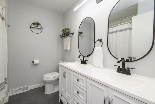 12211 W Florist AVENUE, Milwaukee, WI 53225