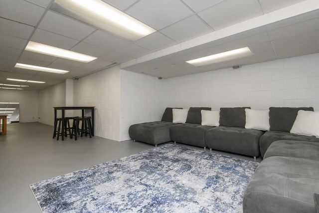 12211 W Florist AVENUE, Milwaukee, WI 53225