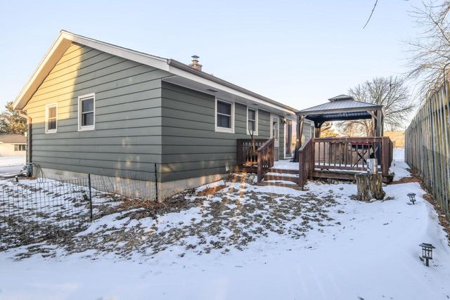 12211 W Florist AVENUE, Milwaukee, WI 53225