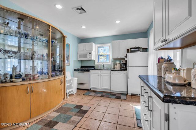 305 Hamilton Avenue, Seaside Heights, NJ 08751