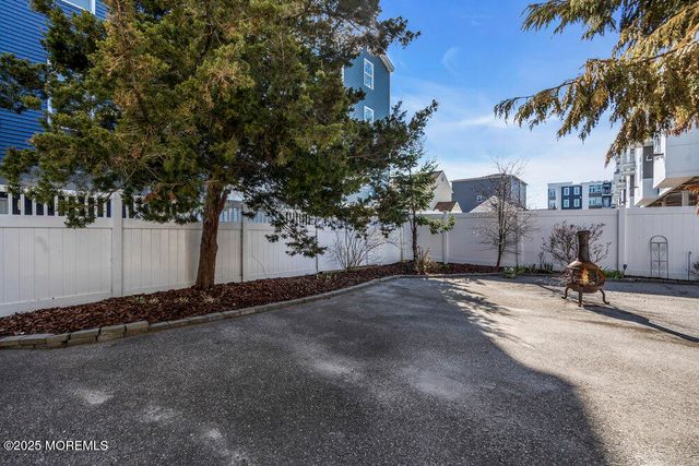 305 Hamilton Avenue, Seaside Heights, NJ 08751