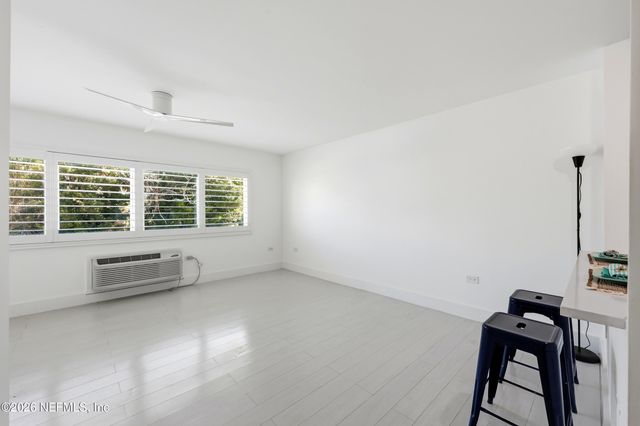 221 13TH AVENUE N 202A, Jacksonville Beach, FL 32250