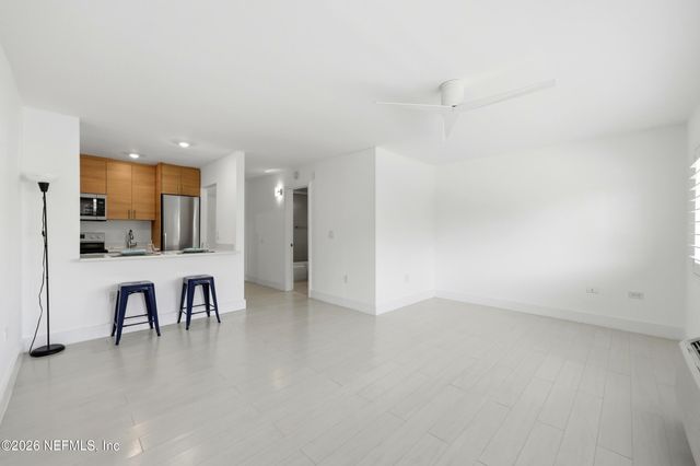 221 13TH AVENUE N 202A, Jacksonville Beach, FL 32250