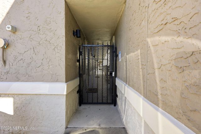 221 13TH AVENUE N 202A, Jacksonville Beach, FL 32250